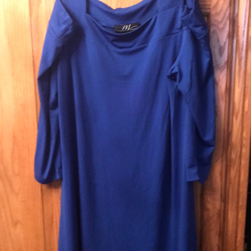 Ladies cold shoulder tunic